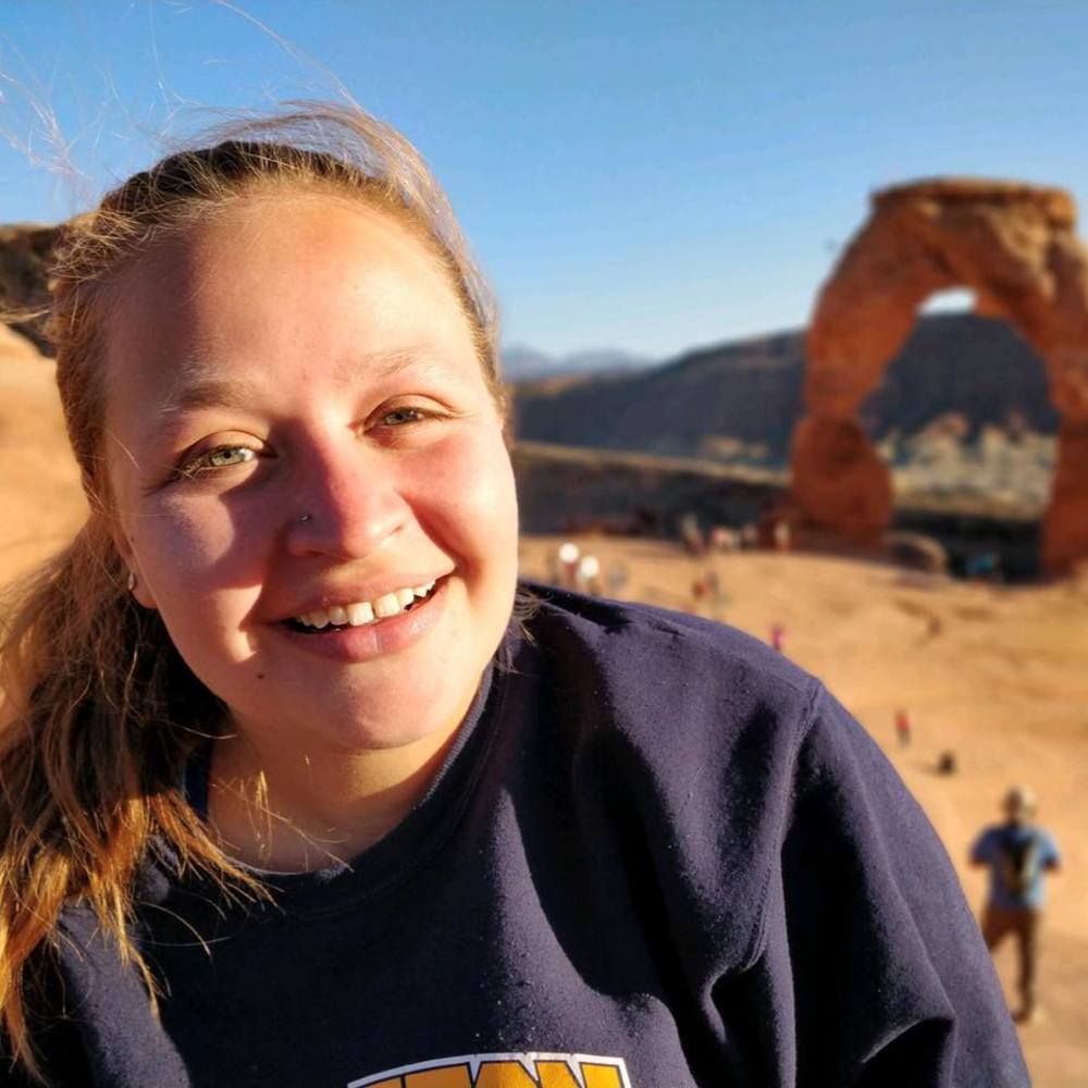 Meet your Posher, Nina